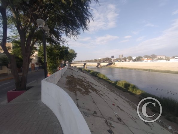 Malecon Eguiguren y Jiron Callao looking at Puente Sanchez