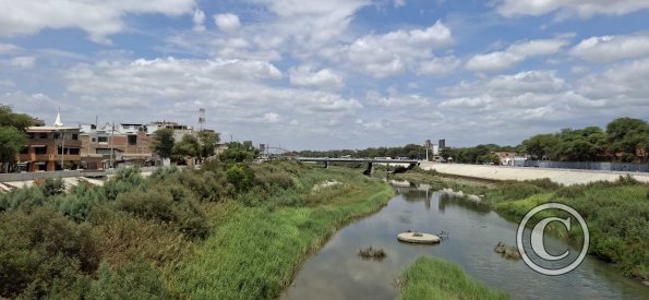 Rio Piura from Puente San Miguel
