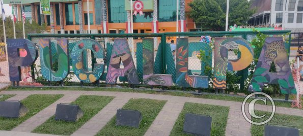 Pucallpa sign - Plaza de Armas (2)
