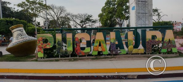 Pucallpa sign - Plaza de Armas (3)