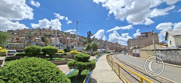 Parque de la Madre on Av Floral and Jiron Katari