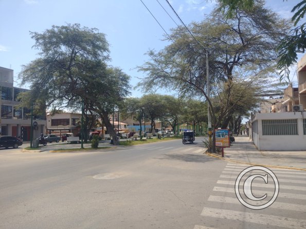 Prolongacion y Avenida Miguel Grau (2)