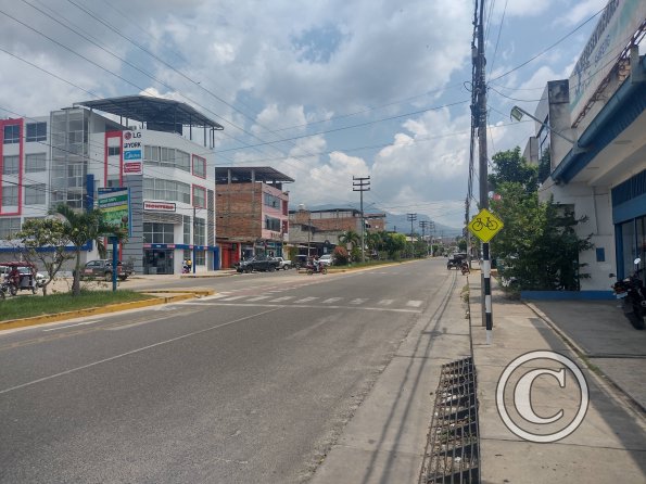 Avenida Alfonso Ugarte y Jiron Victor Andres Belaunde