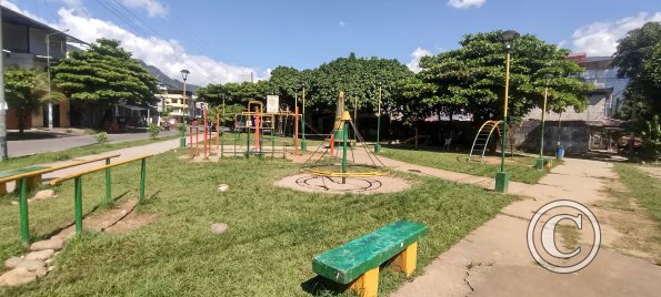 Av Agricultura and Av San Martin Triangular Park