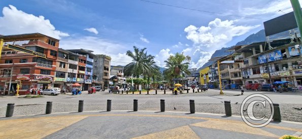 Plaza de Armas - central linear park (34)