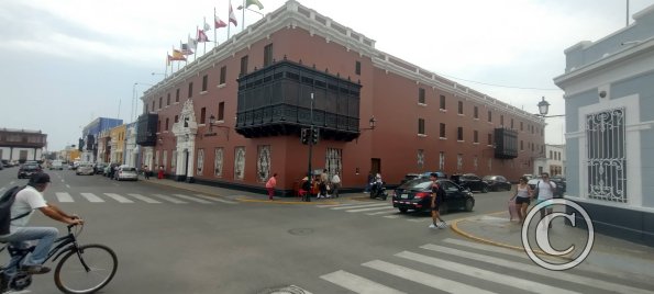 Plaza de Armas 7