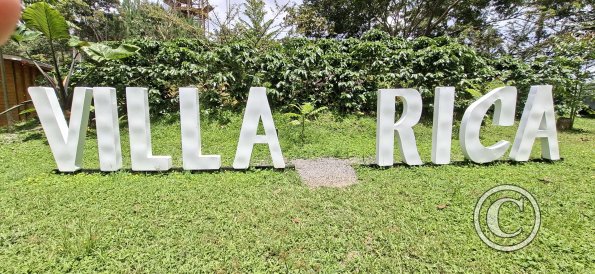 city name sign in Finca de Torre park