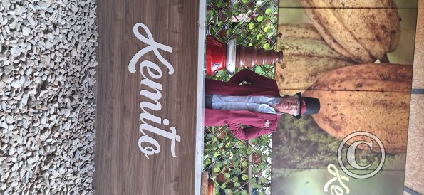 me in Kemito Chocolateria (2)