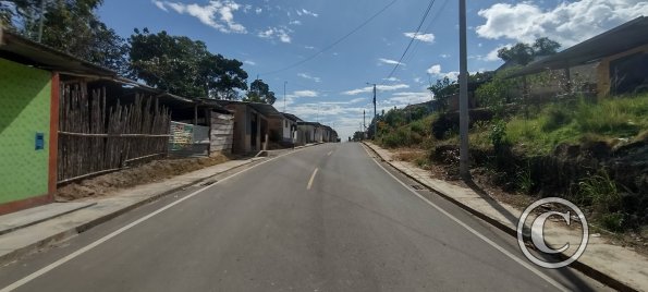 Ruta SM-113 coming into the east side of town