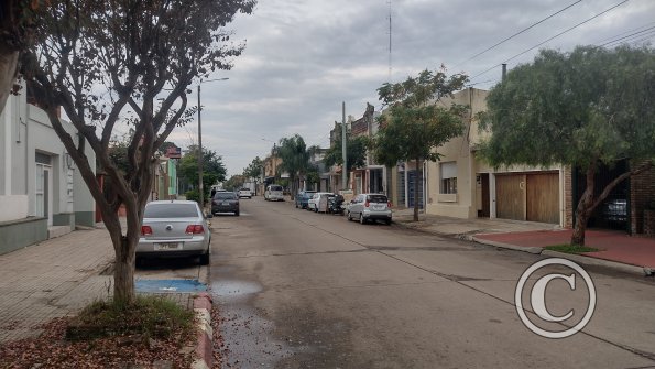 Calle Pres. Tomas Berreta from Calle General Flores